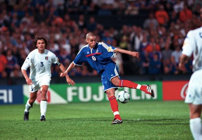 Golden goal trong bóng đá là gì và ý nghĩa trong lịch sử túc cầu