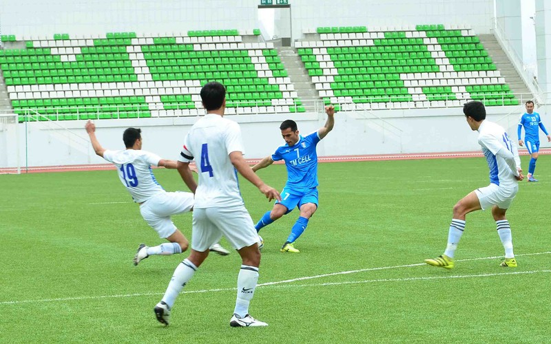 Những khoảnh khắc quyết định luôn khiến sân vận động bùng nổ cảm xúc mạnh mẽ