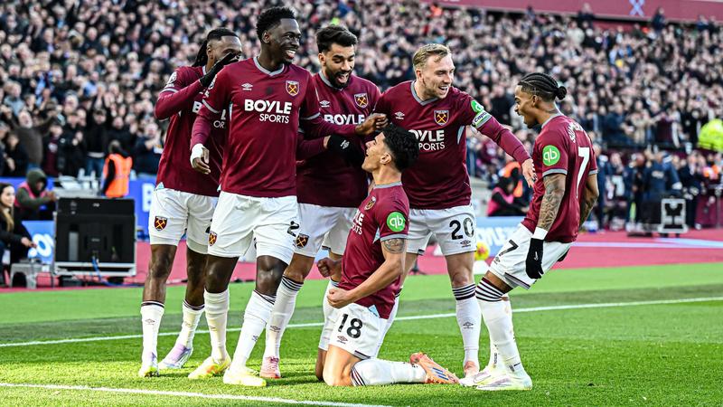 West Ham thu béo bở nhờ bán trụ cột dù phải rớt hạng Ngoại hạng - 2
